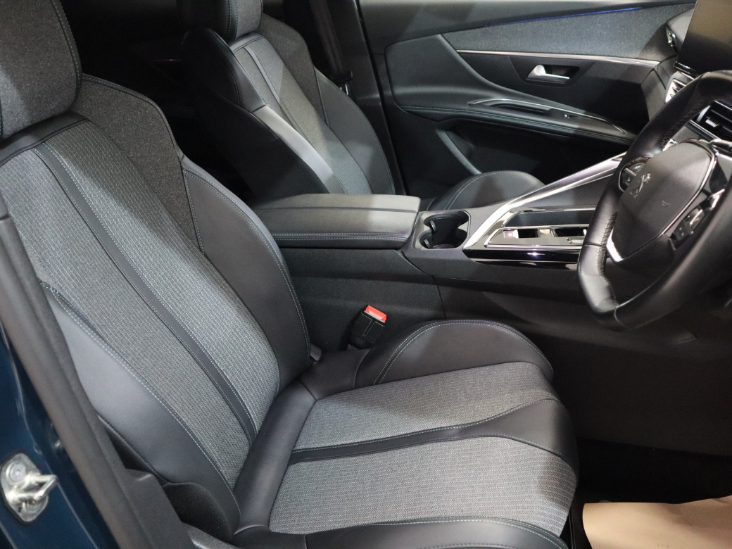 2023 Peugeot 3008