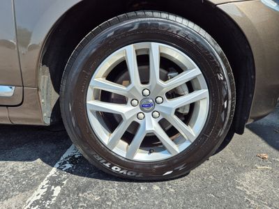 2017 Volvo XC60