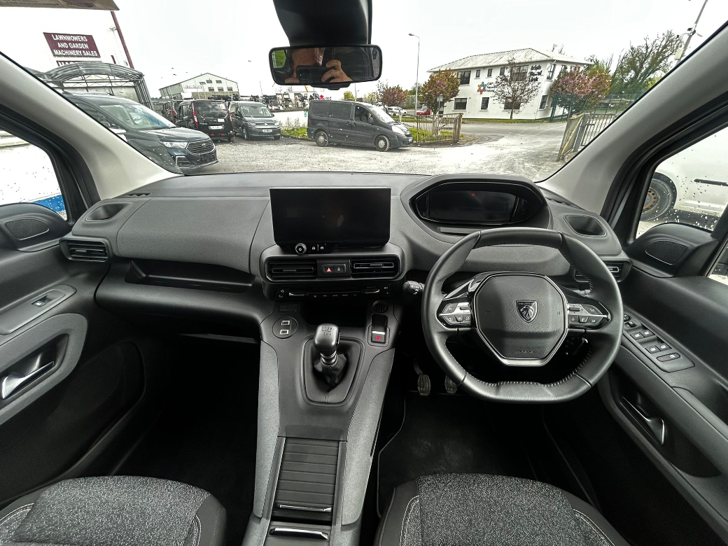 2024 Peugeot Rifter