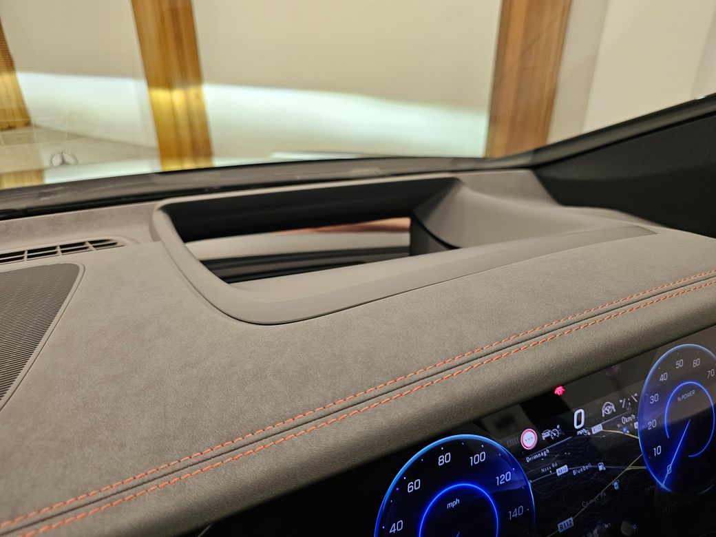 2025 Mercedes-Benz EQS