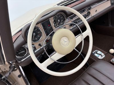 1971 Mercedes-Benz SL Class