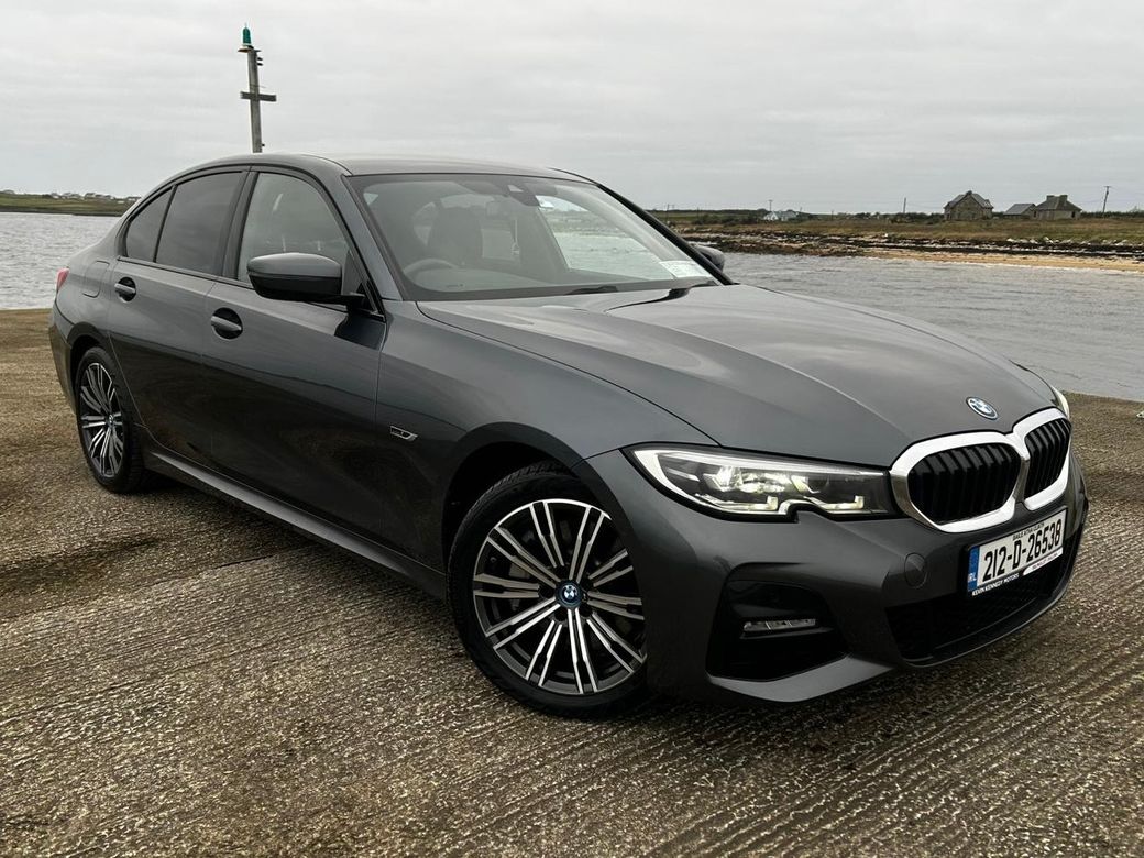 2021 BMW 330