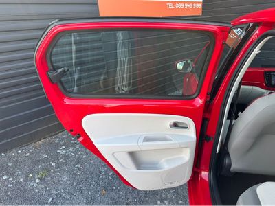 2015 Volkswagen up!