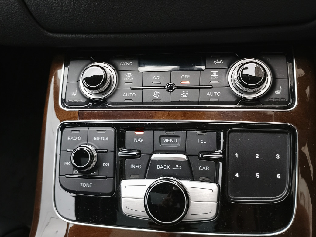 2016 Audi A8