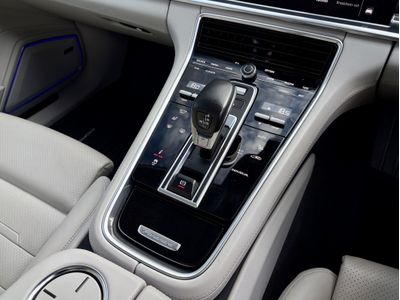 2022 Porsche Panamera
