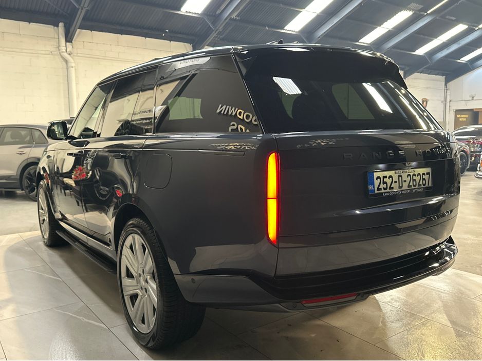2025 Land Rover Range Rover
