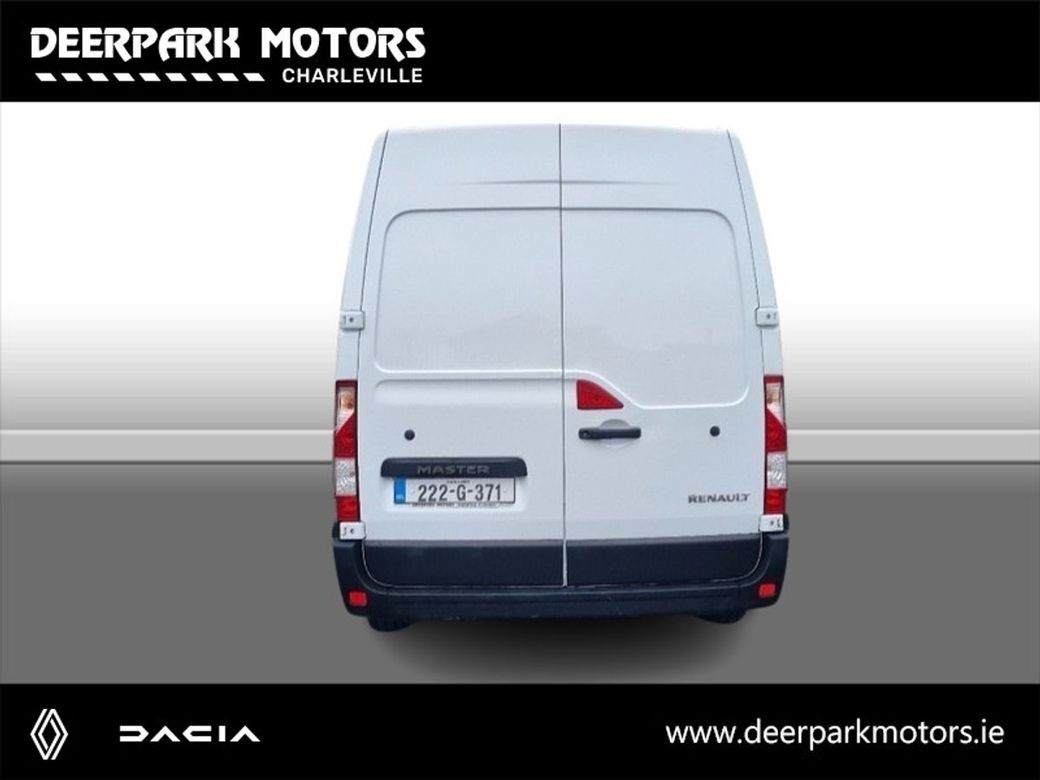 2022 Renault Master