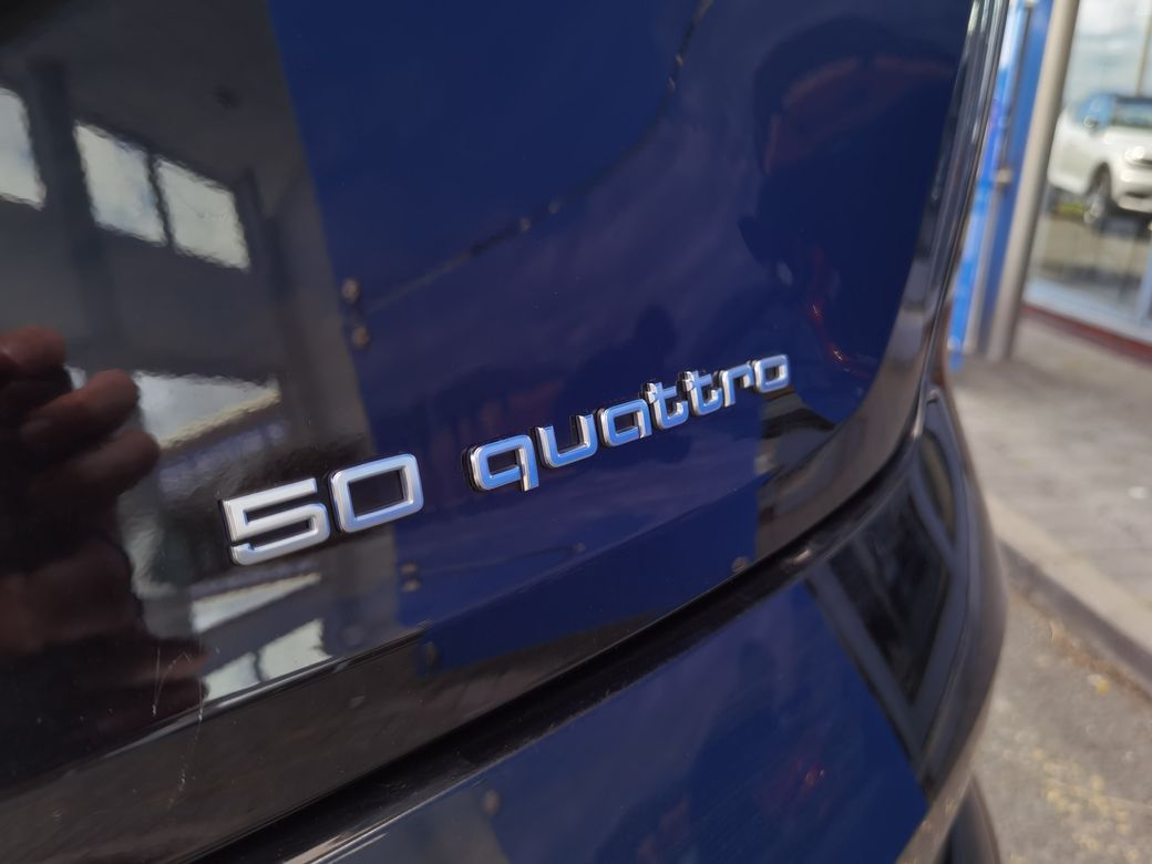 2022 Audi e-tron