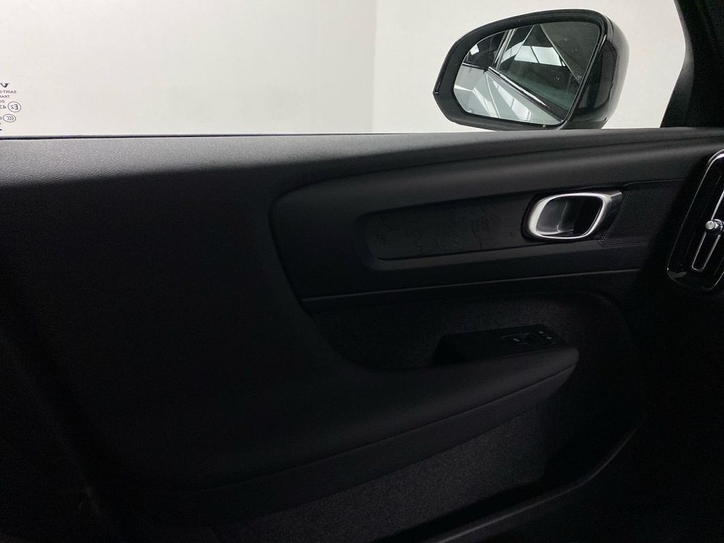 2026 Volvo EC40