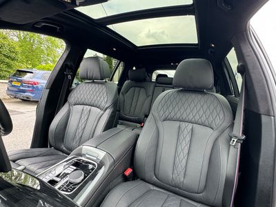 2023 BMW X7