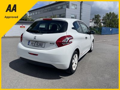 2014 Peugeot 208