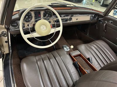 1971 Mercedes-Benz SL Class