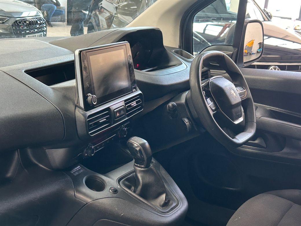 2020 Peugeot Partner