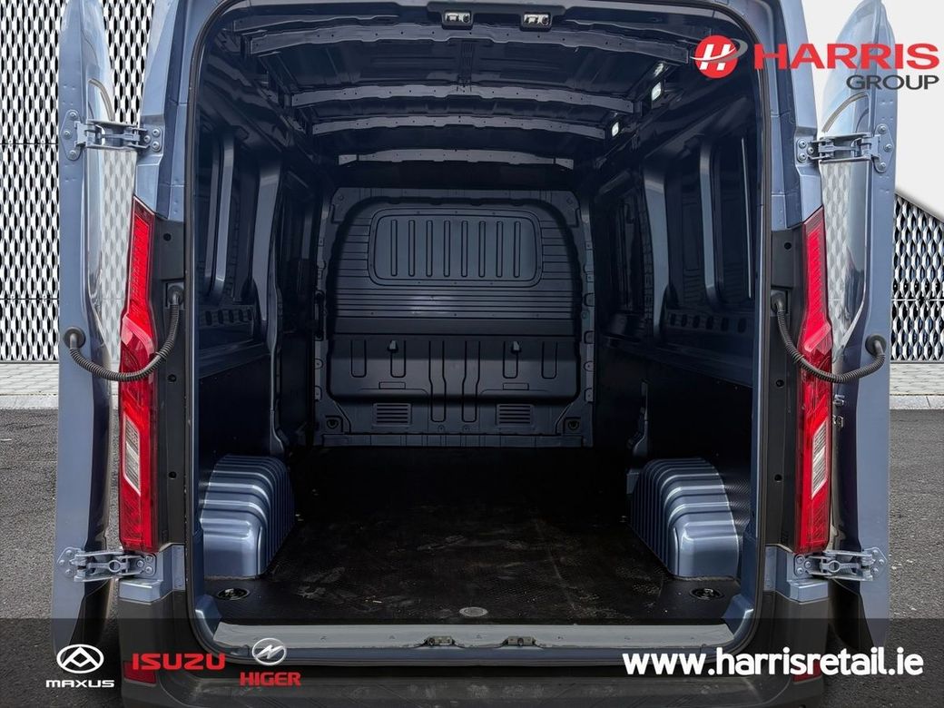 2026 Blue Maxus Deliver 9