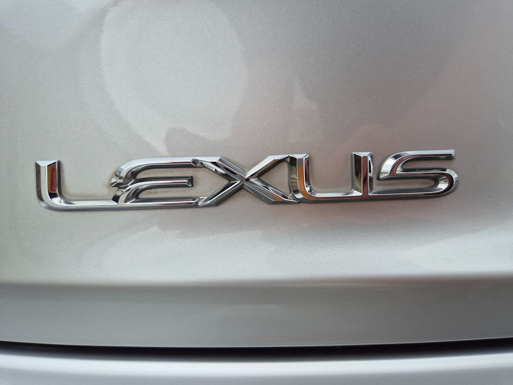 2020 Lexus IS 300h