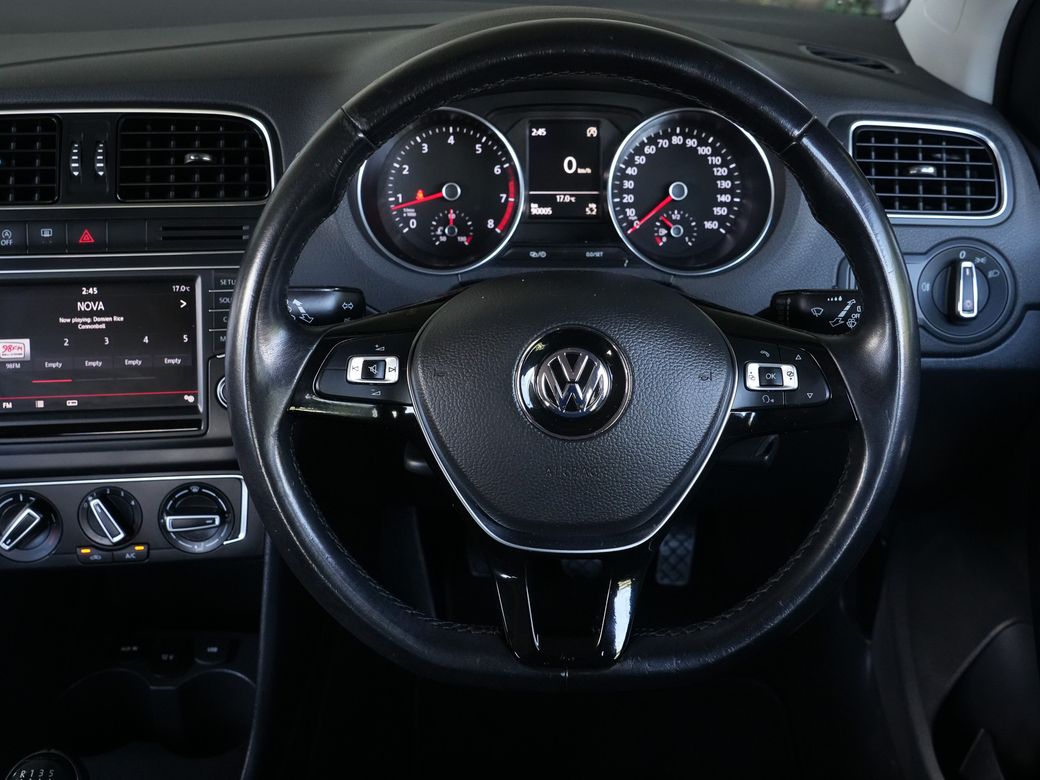 2015 Volkswagen Polo