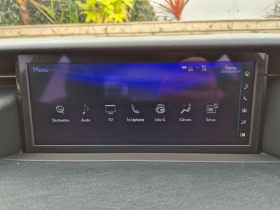 2017 Lexus IS 300h