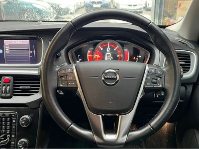 2018 Volvo V40
