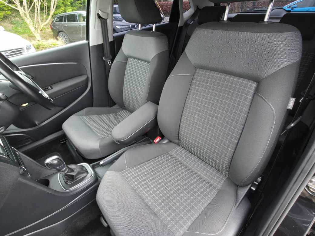 2016 Volkswagen Polo