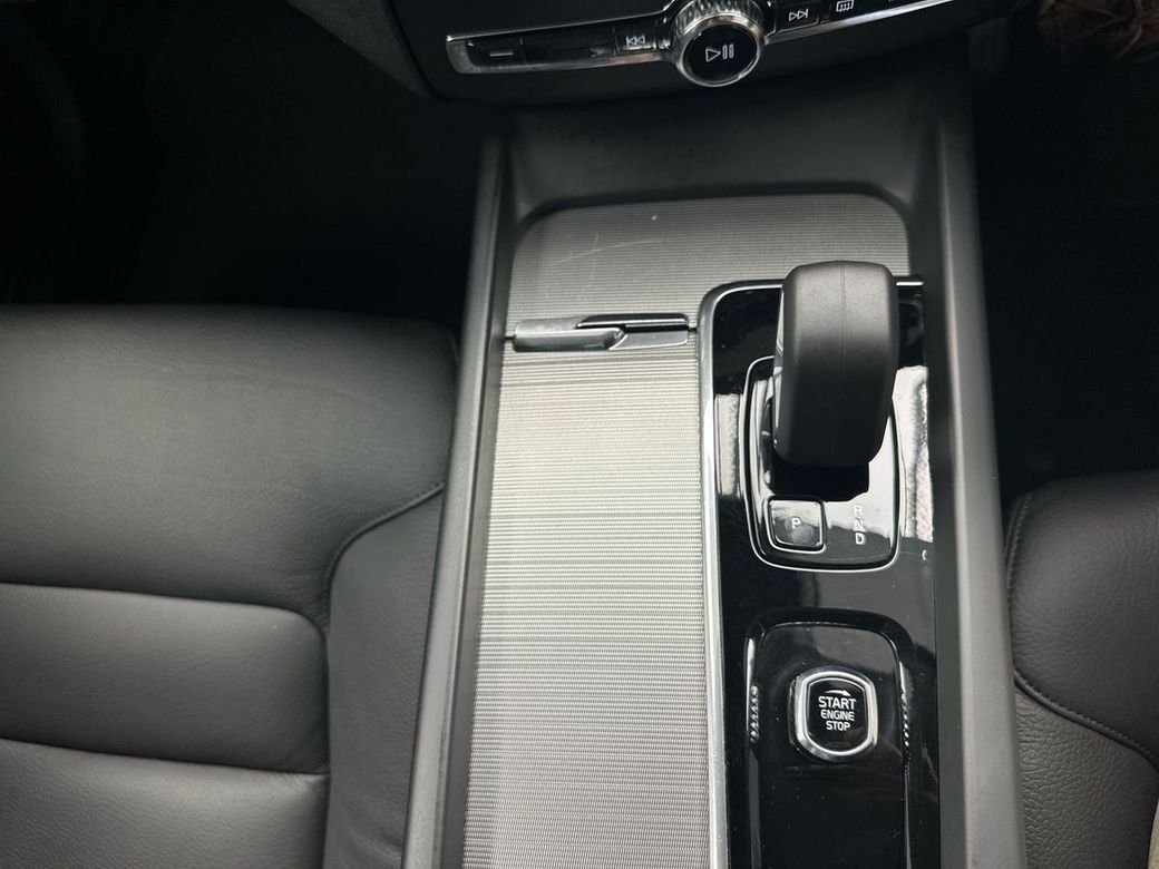 2022 Volvo XC60
