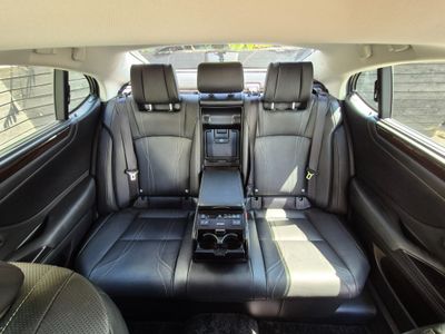 2020 Lexus ES 300h