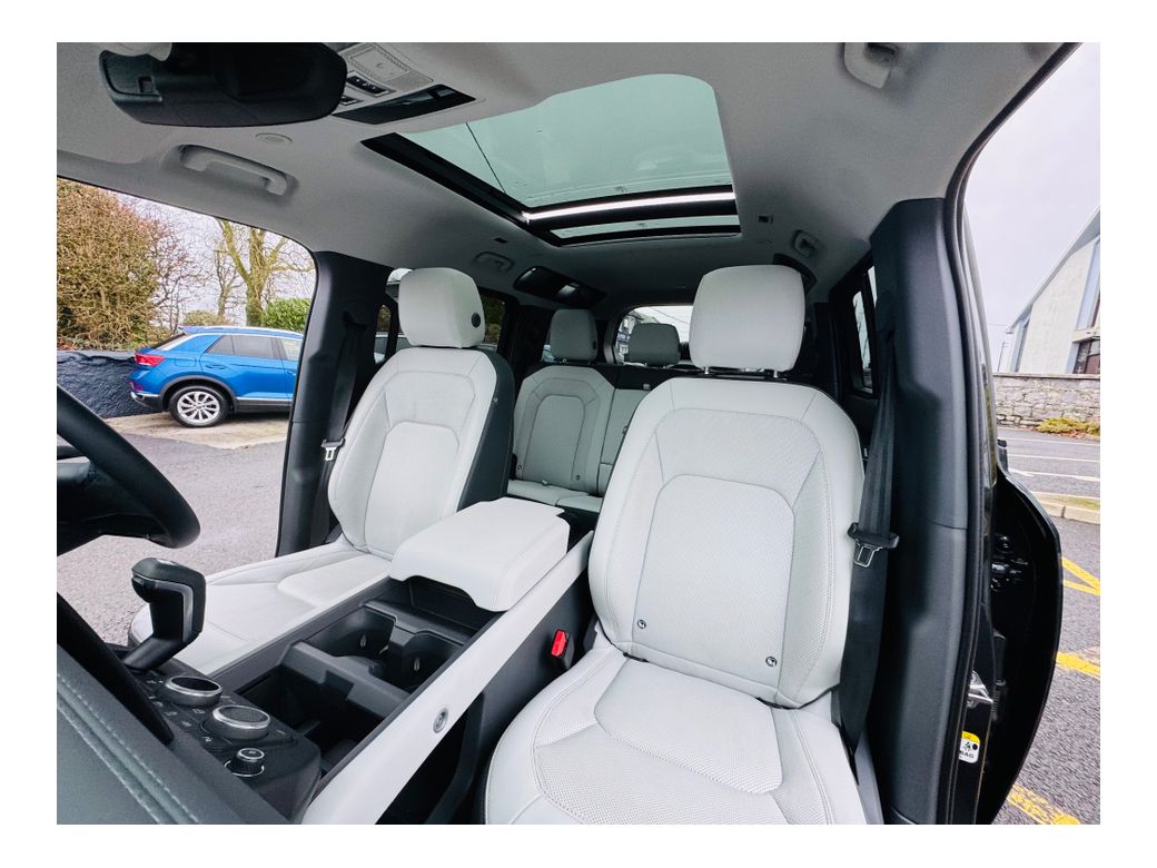 2025 Land Rover Defender