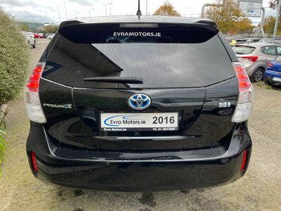 2016 Toyota Prius Alpha