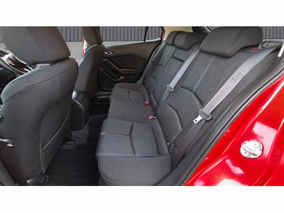 2018 Mazda Axela