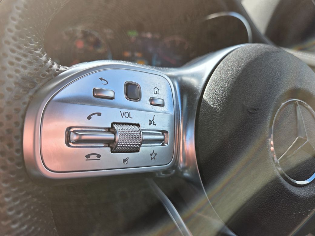 2021 Mercedes-Benz GLC Class