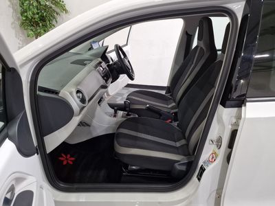 2020 Volkswagen up!