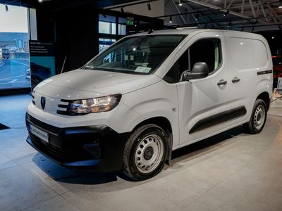 2025 Peugeot Partner