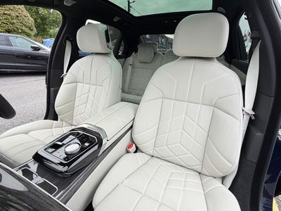 2026 BMW i7