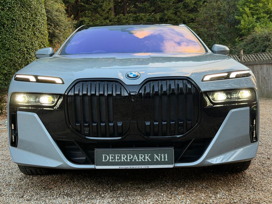 2024 BMW i7