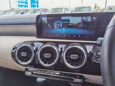 2023 Mercedes-Benz CLA Class