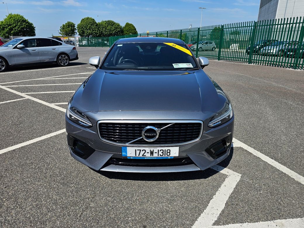 2017 Volvo S90