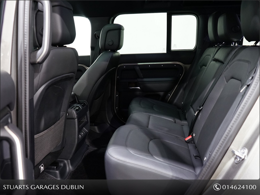 2025 Land Rover Defender