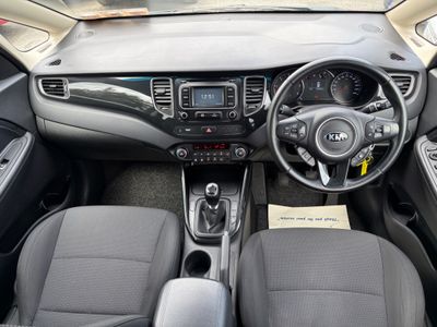 2016 Kia Carens
