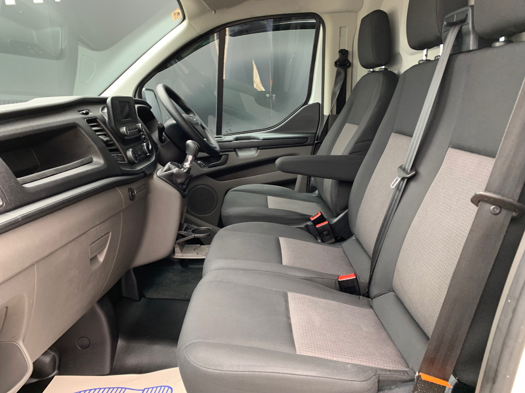 2023 Ford Transit Custom
