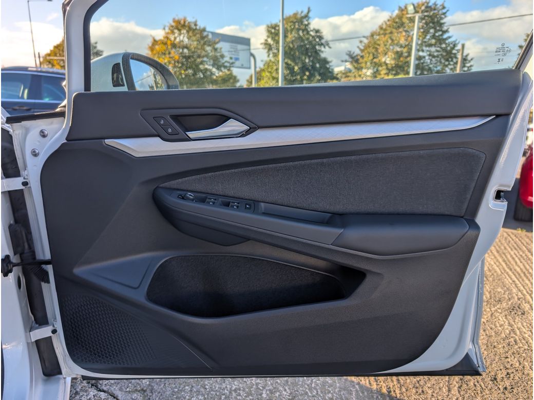 2024 Volkswagen Golf