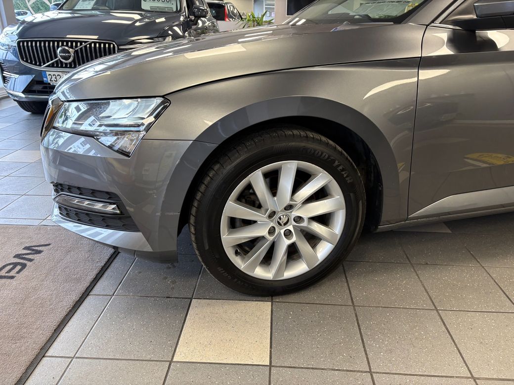 2022 Skoda Superb