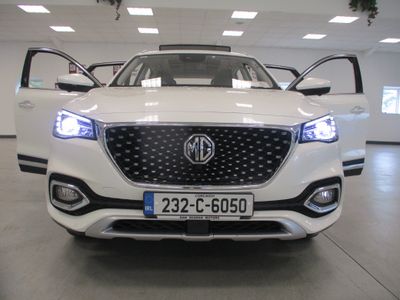 2023 MG HS