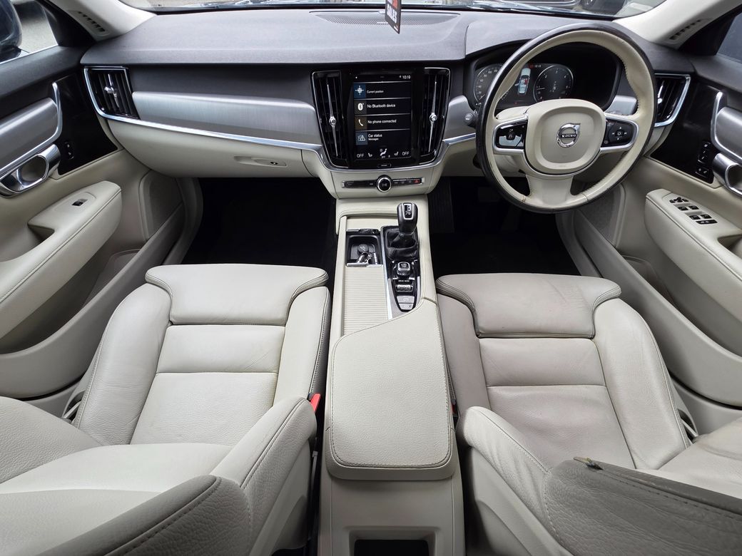 2020 Volvo V90
