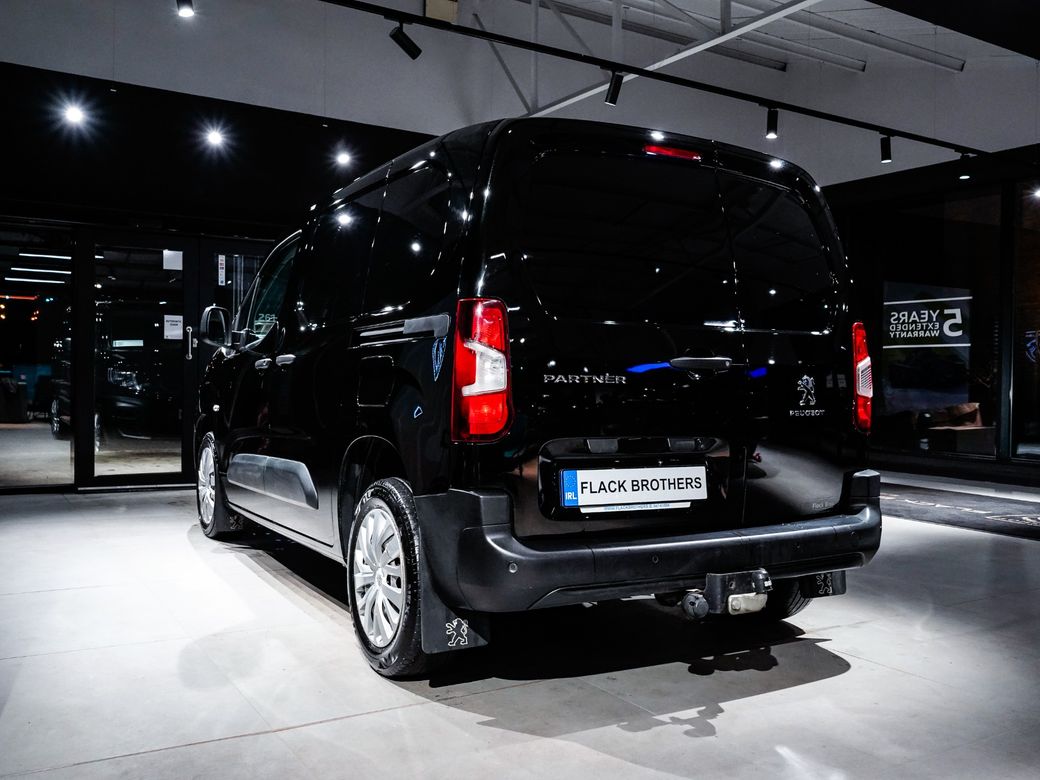 2023 Peugeot Partner