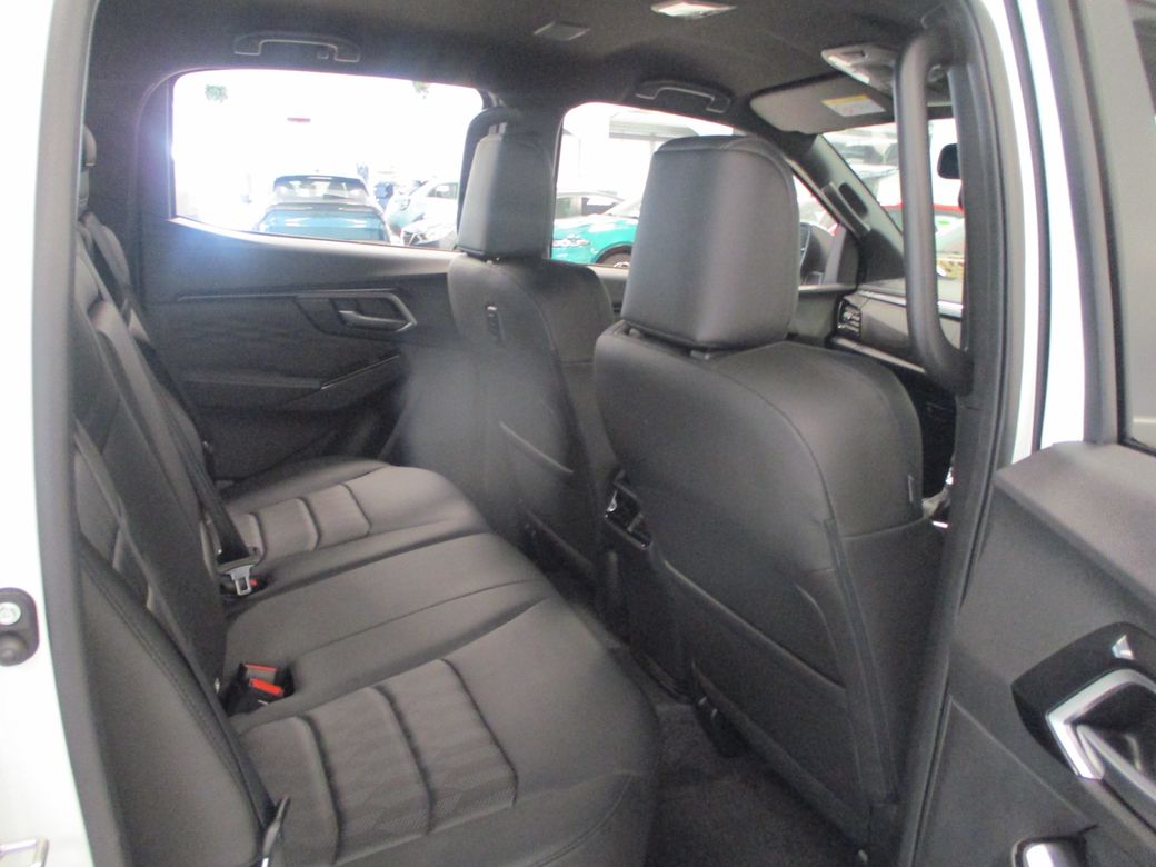 2025 Isuzu D-MAX