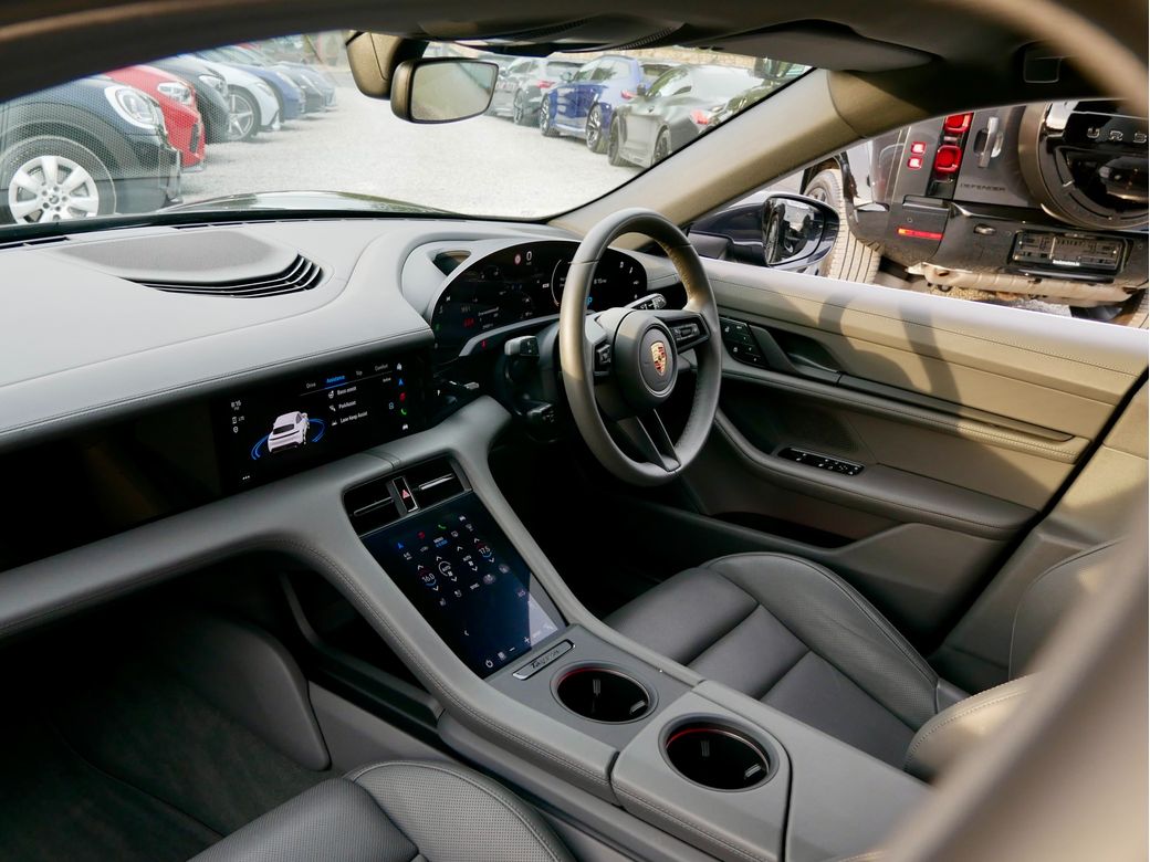 2023 Porsche Taycan