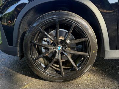 2025 BMW X1