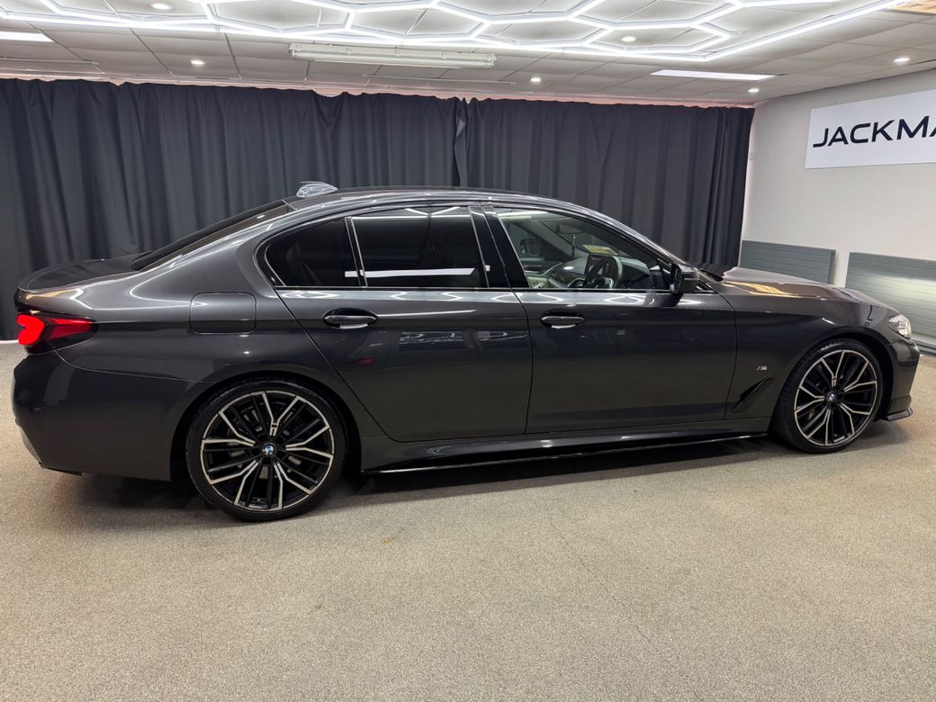 2021 BMW 5 Series