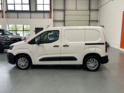 2020 Peugeot Partner