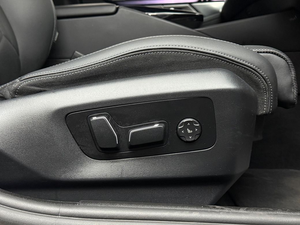 2025 BMW 5 Series