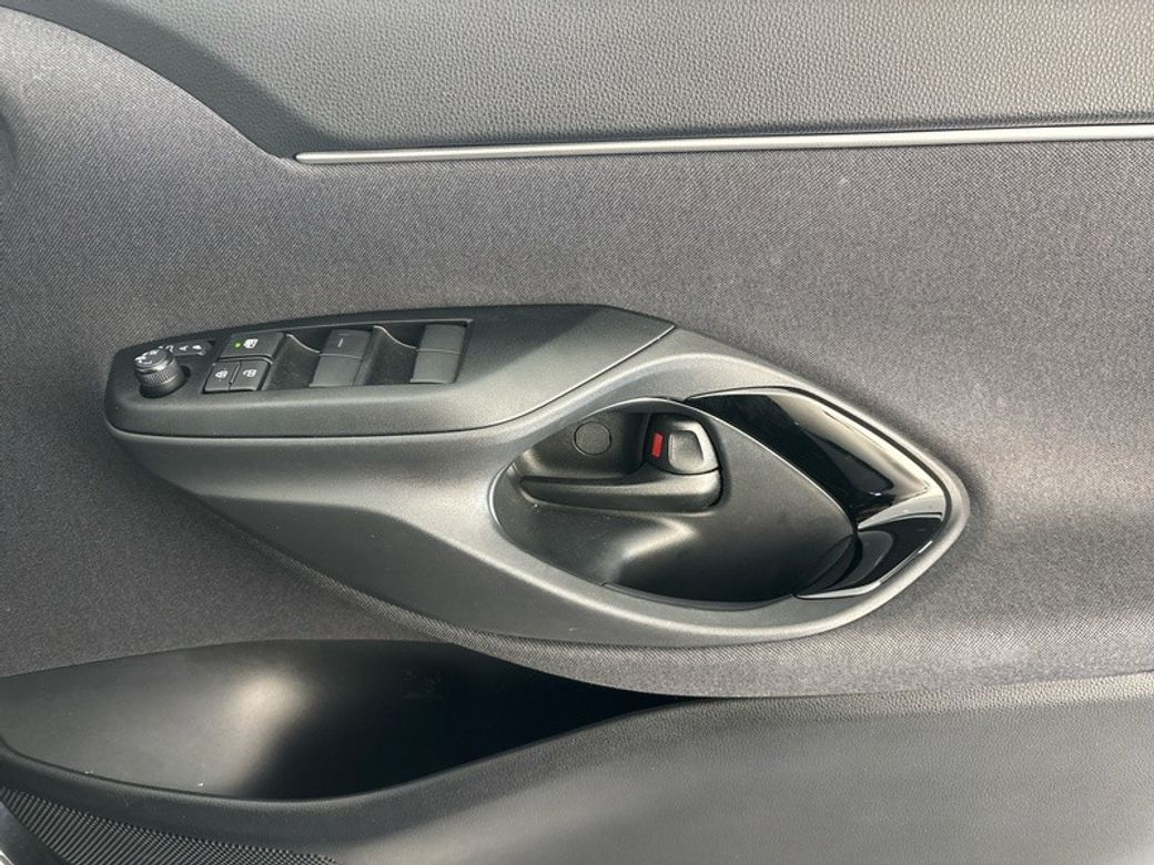 2025 Toyota Yaris Cross